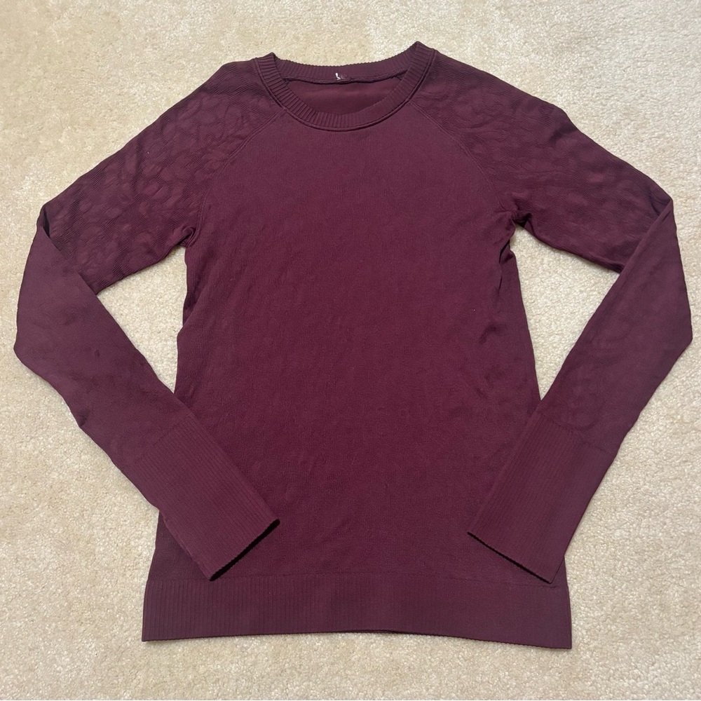 Lululemon swiftly long sleeve size 6